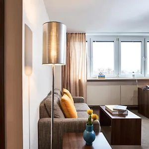 Liv'in Frankfurt - Seilerstrasse Lägenhetshotell