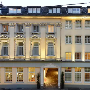 **** Aparthotel Living Am Carlsplatz Germany